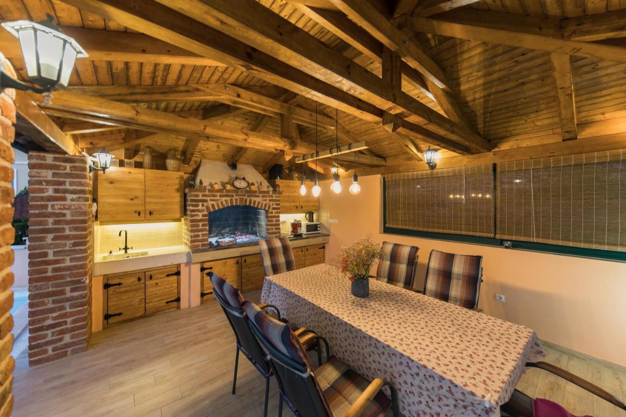 Holiday Home Lavanda Mali Iž المظهر الخارجي الصورة