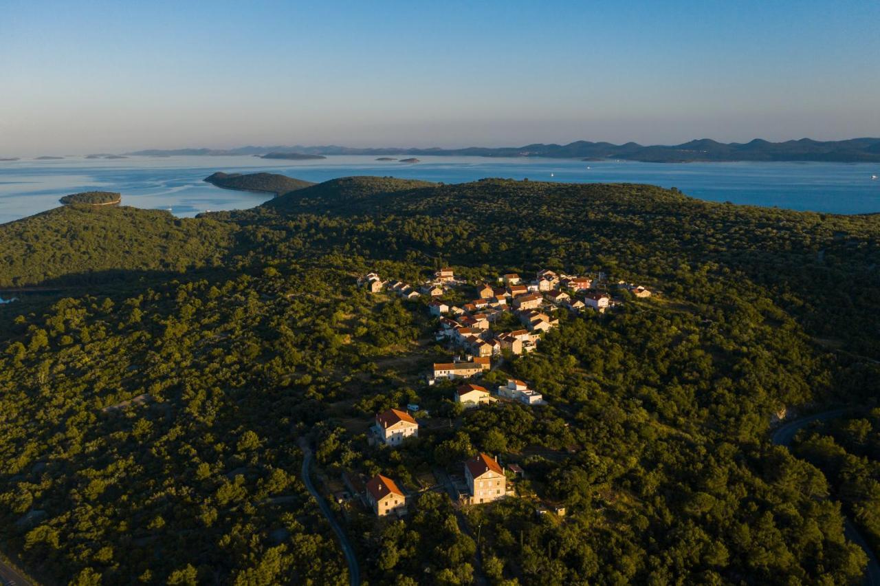 Holiday Home Lavanda Mali Iž المظهر الخارجي الصورة