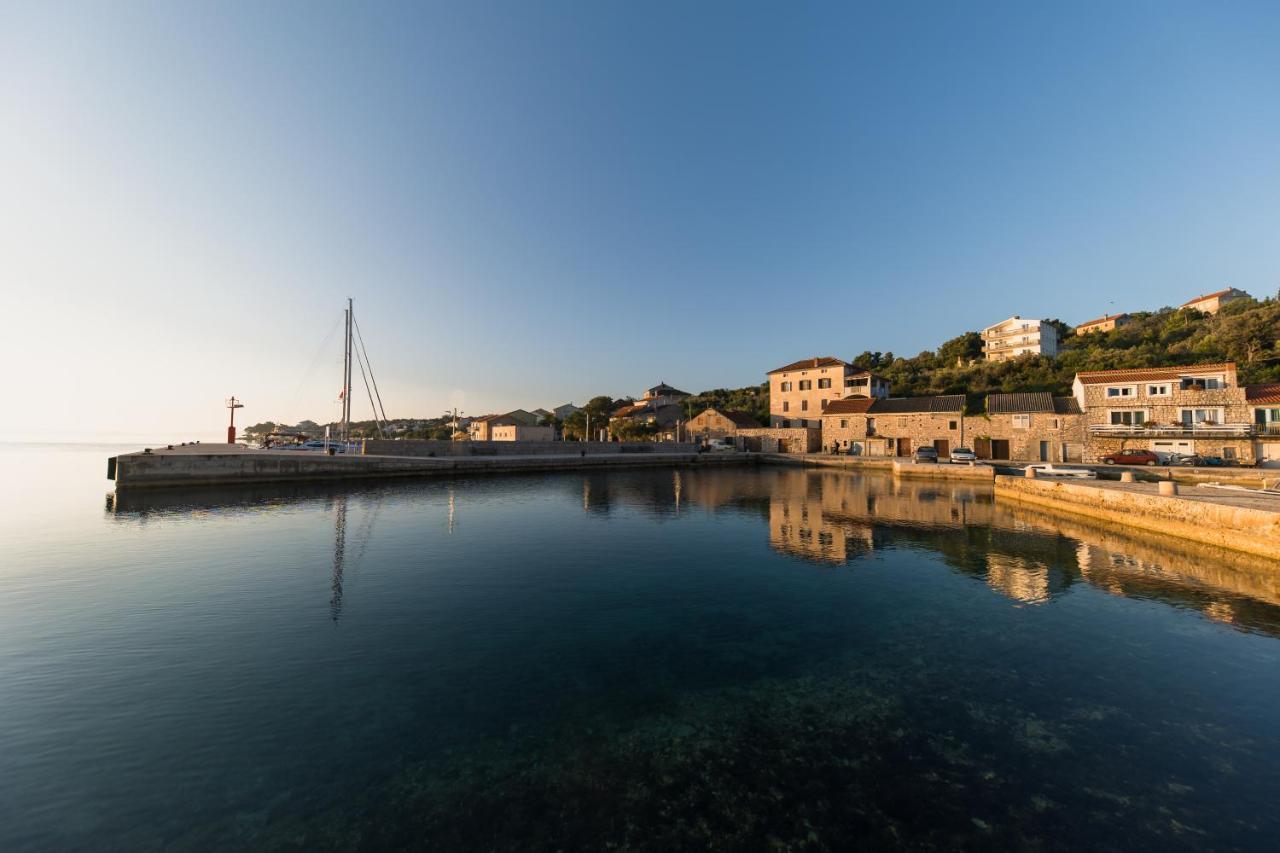 Holiday Home Lavanda Mali Iž المظهر الخارجي الصورة