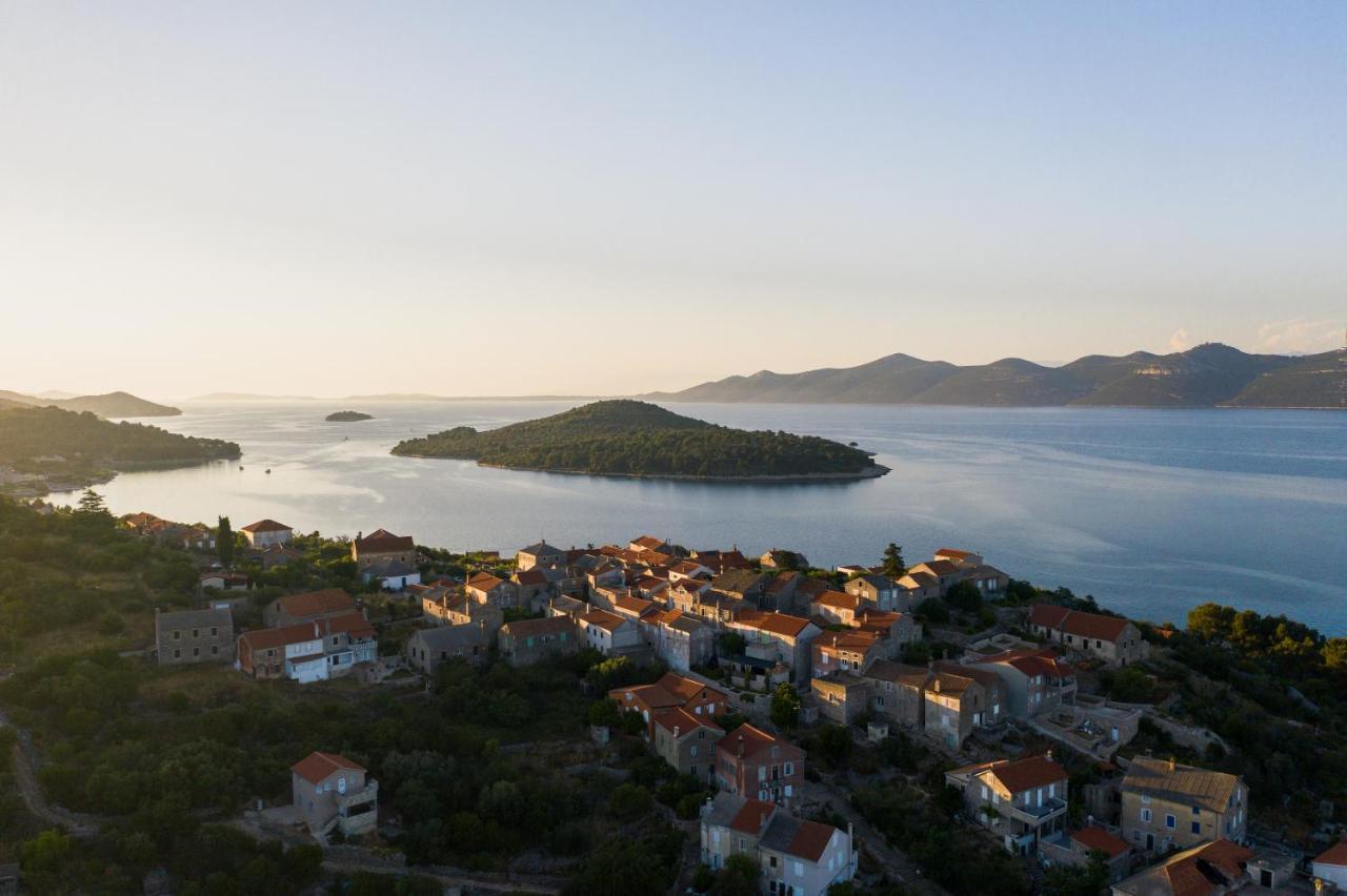 Holiday Home Lavanda Mali Iž المظهر الخارجي الصورة